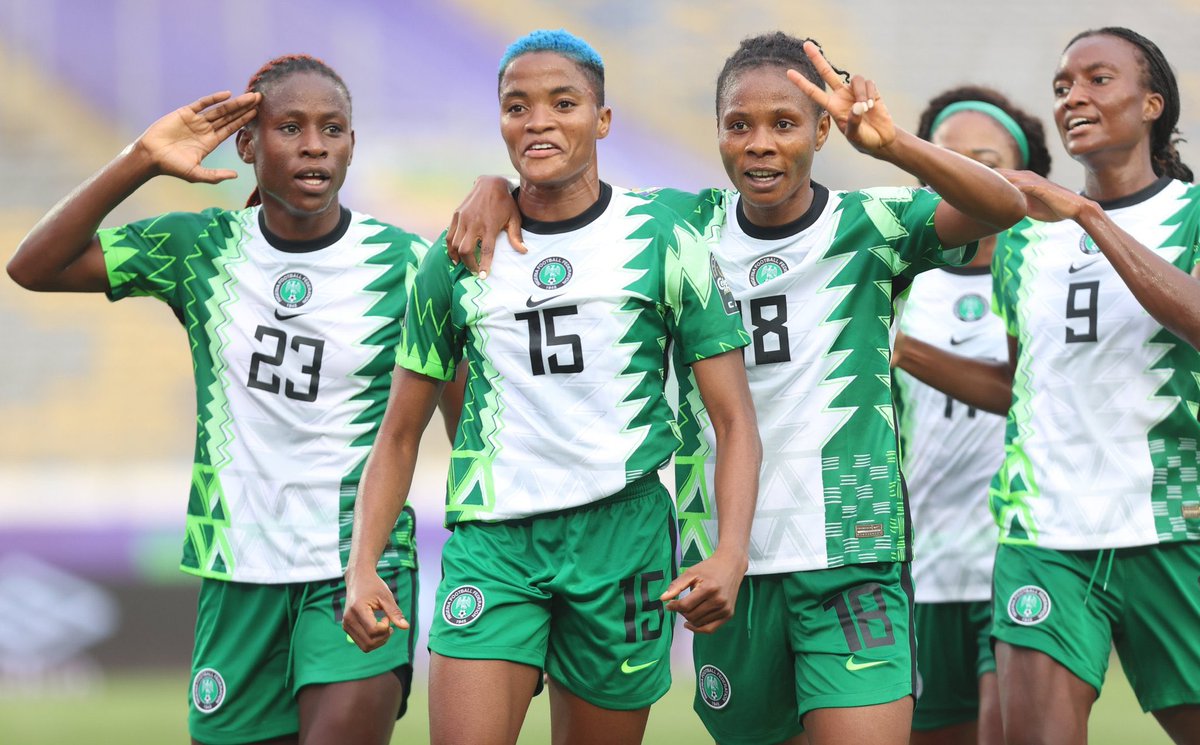 0tunbax0fCrypto's tweet photo. Super Falcons are officially the new super eagles 

They are way better than our men…Please stand strong we are wining 💯 https://t.co/280Mcrqo0U