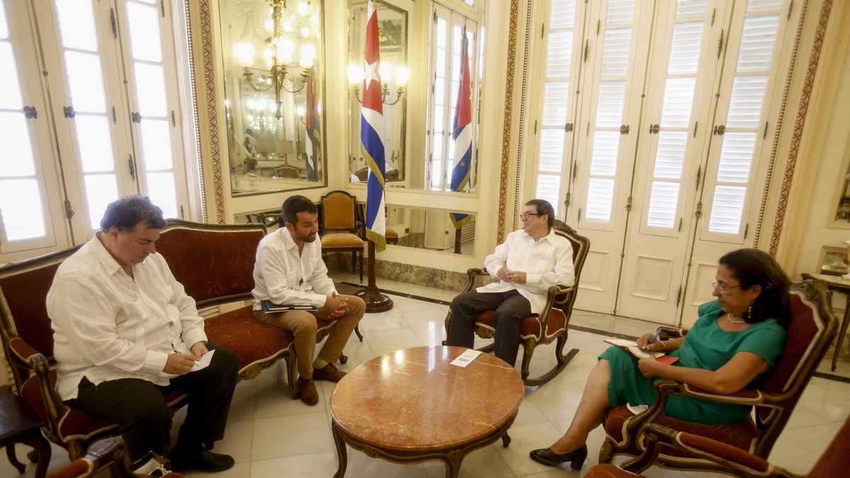 Recibí al embajador de Hungría, Balázs Heincz.

Ratificamos la voluntad de continuar desarrollando las relaciones bilaterales e impulsar los proyectos conjuntos en sectores de interés común que permitan potenciar los vínculos económicos y de cooperación.