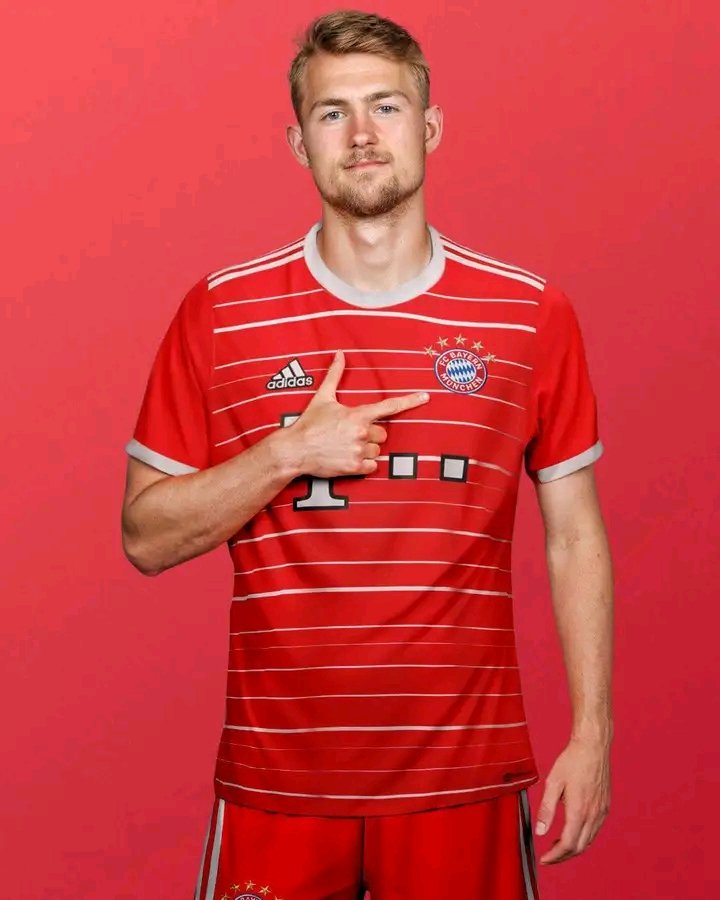 Ntui8Ntui's tweet photo. Matthijs de Ligt’s agent Pimenta: “De Ligt deal will be completed soon with Bayern. We’ve to say thanks to Juve as they’ve been great with Matthijs and Pogba”. 🔴🤝 #FCBayern

De Ligt will fly to Germany in the next hours to complete the move. https://t.co/BbhTBGOWCK