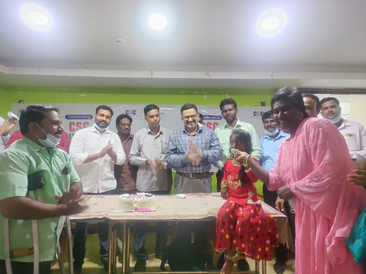 csc_south's tweet photo. CSC Diwas-Celebrating success..

Saluting our achiever VLEs for defying all odds life threw at them &amp; making it big through CSCs.
 Proud to honour ur Top
1) 10 Physically challenged VLEs.
2)  10 Women VLEs.
3)  10 VLEs from disadvantaged community @CSCegov_ @dintya15 #CSCDiwas https://t.co/jW304JlR7S