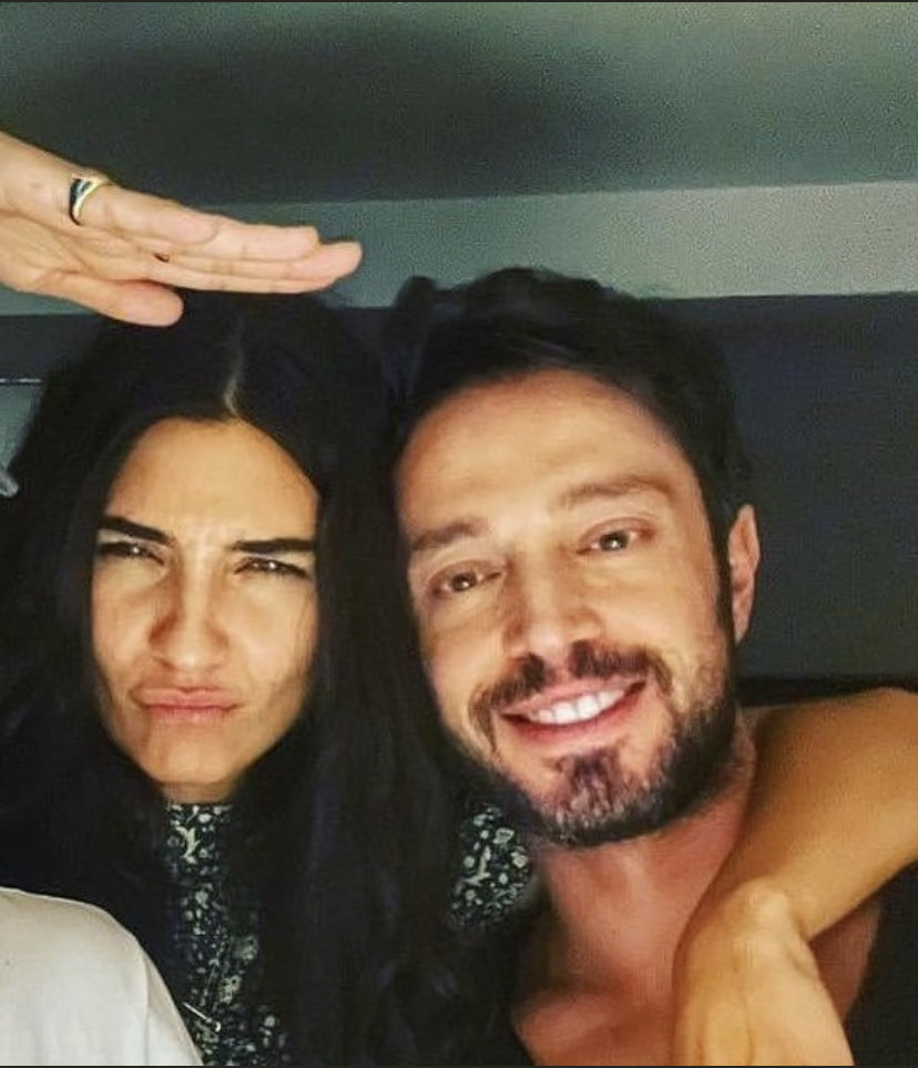 CummingUpJess's tweet photo. @buyukustun_t Toprak and Ada #TopAd 
#TubaBüyüküstün 
#MuratBoz https://t.co/JvSpOJm7hh