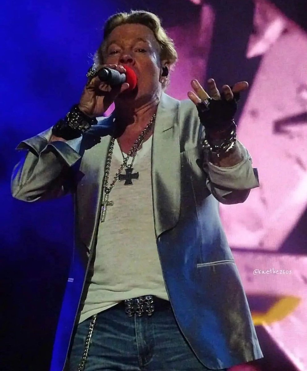 willamaxlrose's tweet photo. #axlrose #GunsNRoses @chicagofemale31 @1973Kasia @LilaGuedy https://t.co/I4pWXp25Q8