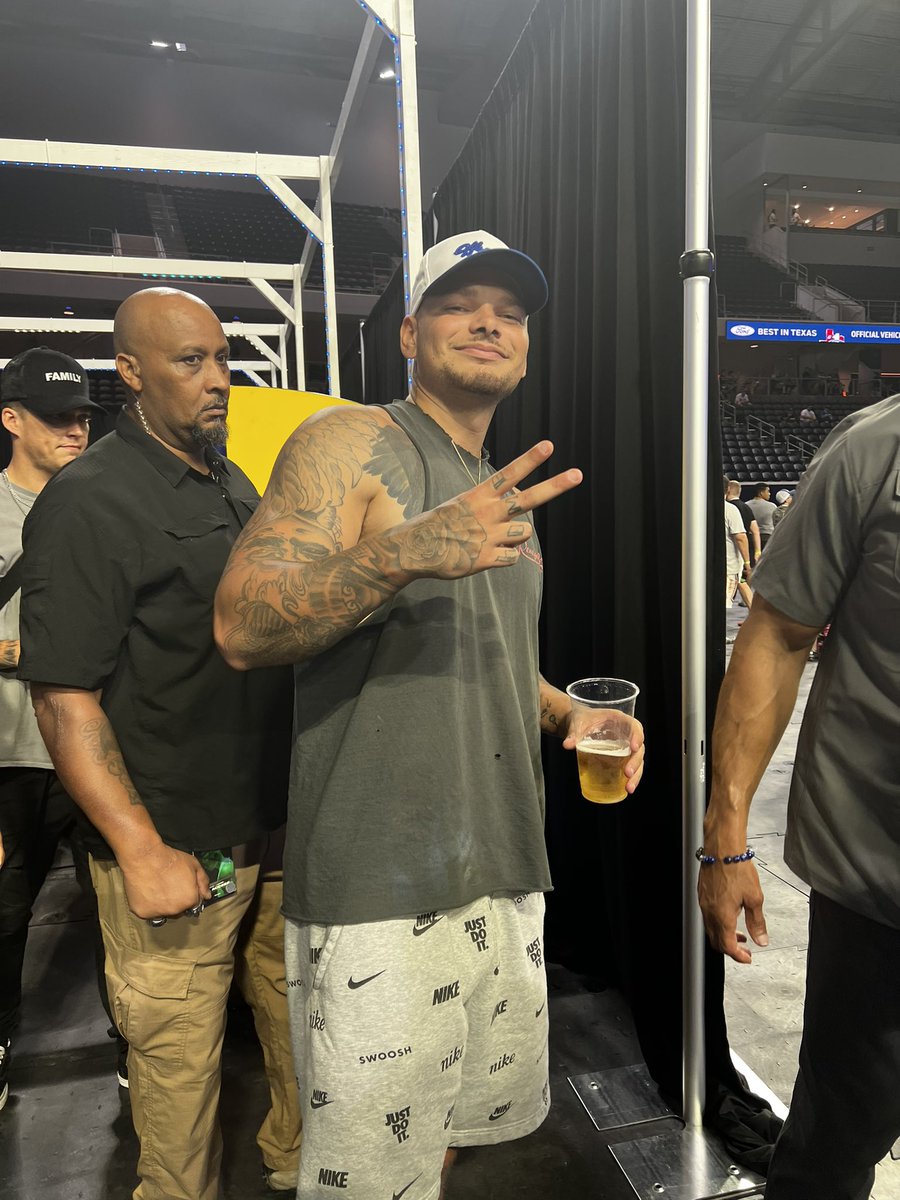 TrashPandaLive's tweet photo. @timthetatman #TatmanTailgate day one was epic! @StoneMountain64 @Adiofreak @kanebrown @Complexity #awesome https://t.co/zDscXB5c9u
