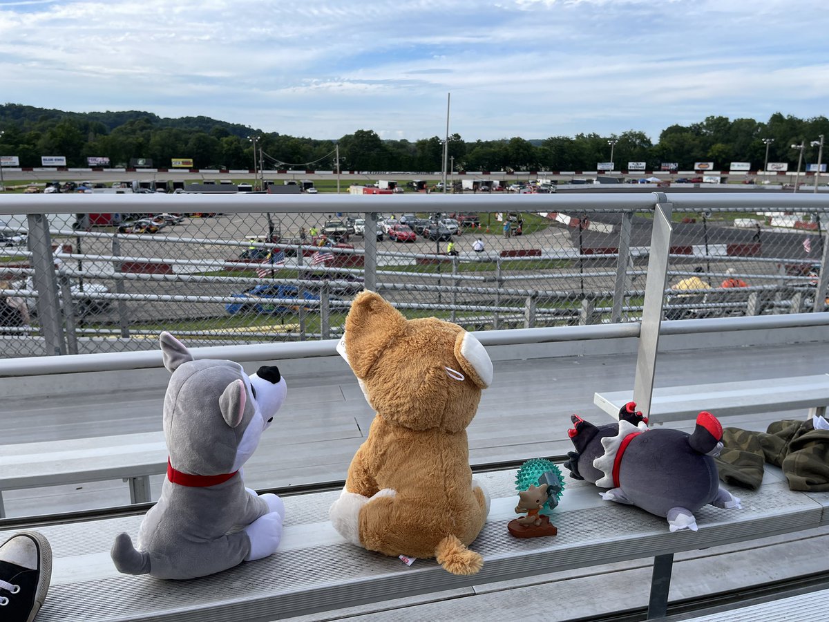 DanetteChilds's tweet photo. Race night! Go #58Racing! https://t.co/liHeBeVkXY