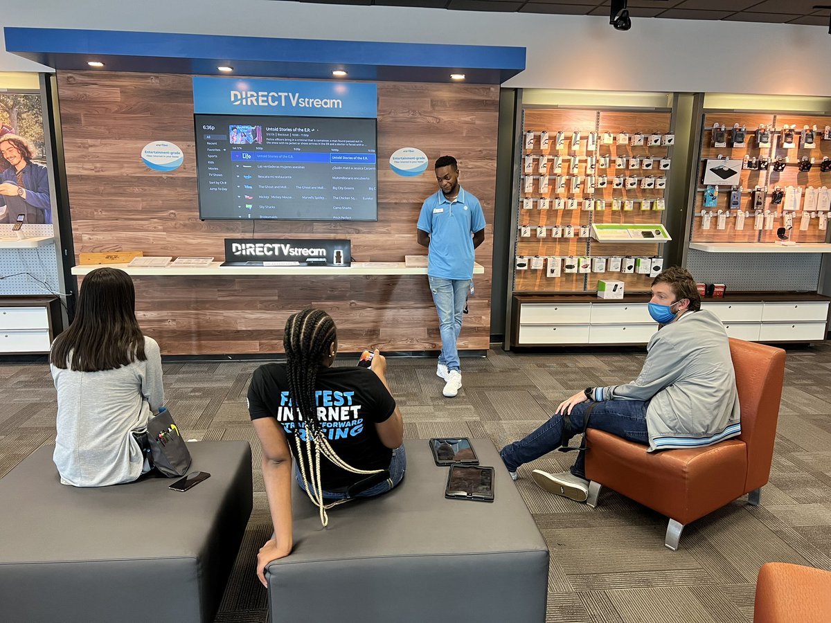 CoachMel__'s tweet photo. What better was to spend down time than coaching and skilling up your team?๐
#DirectTvStream #FriendlyFiber
@Shawn6222 @jerryfornwalt @404girl https://t.co/XTYLiZo9NW