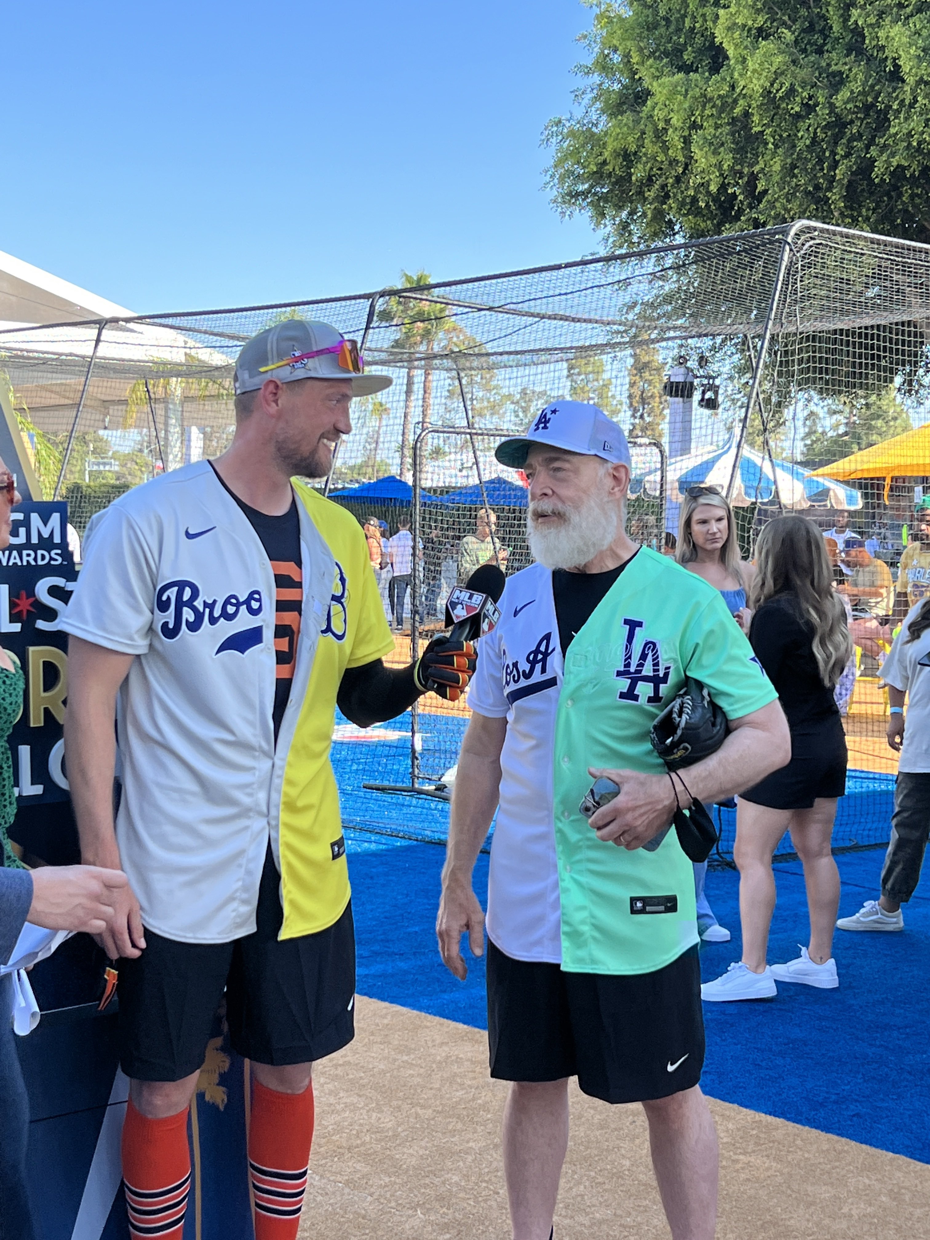 Dodger Blue on X Hunter Pence has a Giants shirt under his Celebrity All Star Game jersey and J.K. Simmons is wearing a Tigers shirt. https t riCJ4Wwcpk X