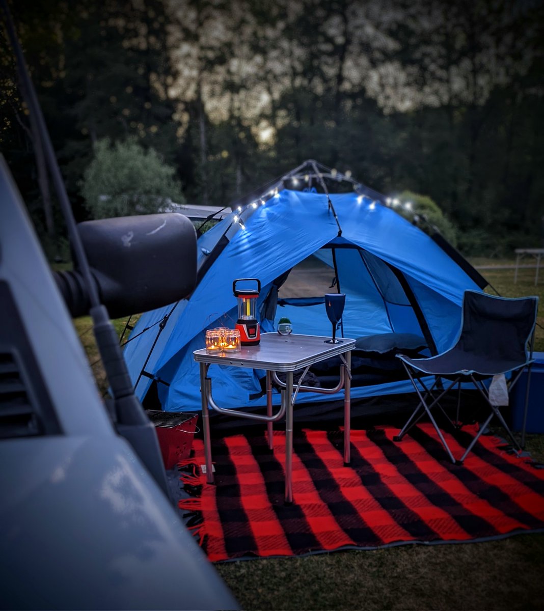 thealso's tweet photo. Darkness falls on #PandaCamp https://t.co/7Thn7ghDmz
