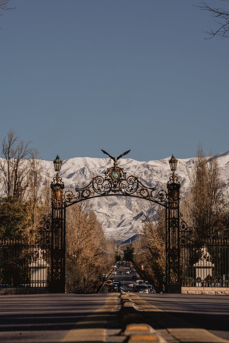 martinorozcoph's tweet photo. Portones del parque nevados.
Mendoza, el lugar mas lindo del pais.
#Mendoza
#MendozaNevada https://t.co/qgAOYRnWhL