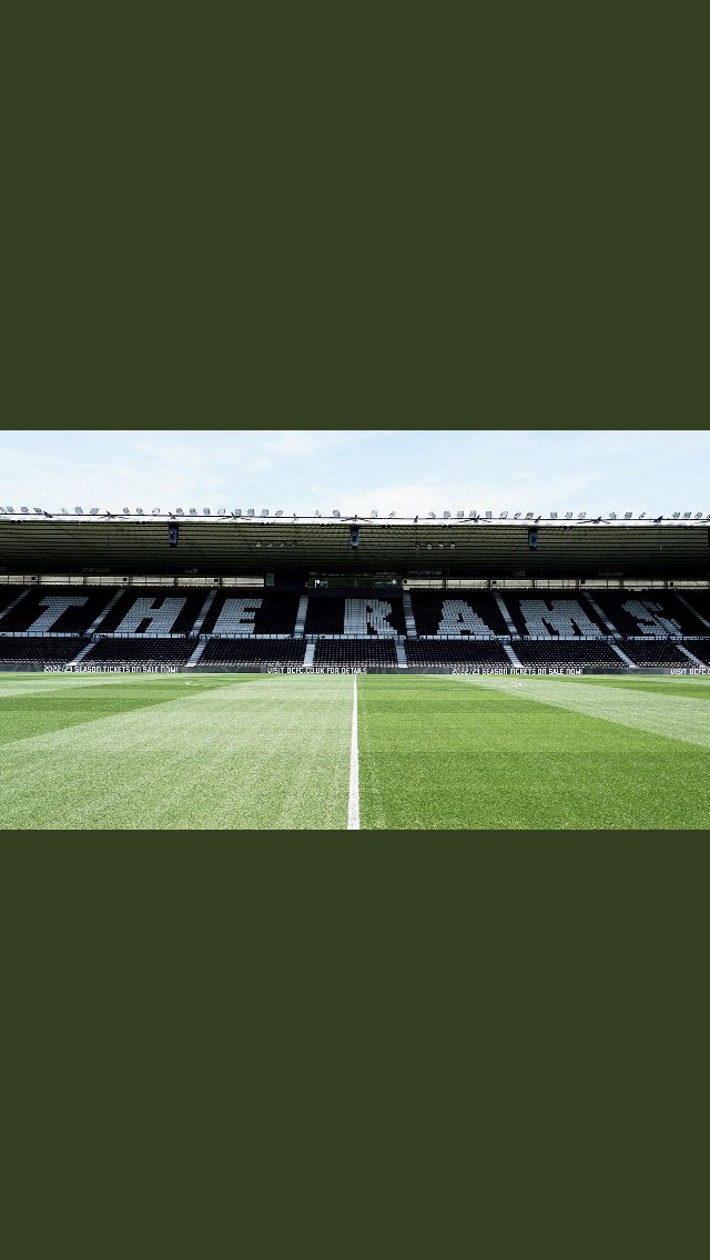 Tommopj1985's tweet image. Pitch prep ahead of our first game this season, been a difficult few weeks but all the Groundstaff have pulled out all the stops, surface still improving all the time @teddyshep_paul @AdamHattersley_ @charliemellor20 @rigbytaylor @seangoodwin19 @robwelford1