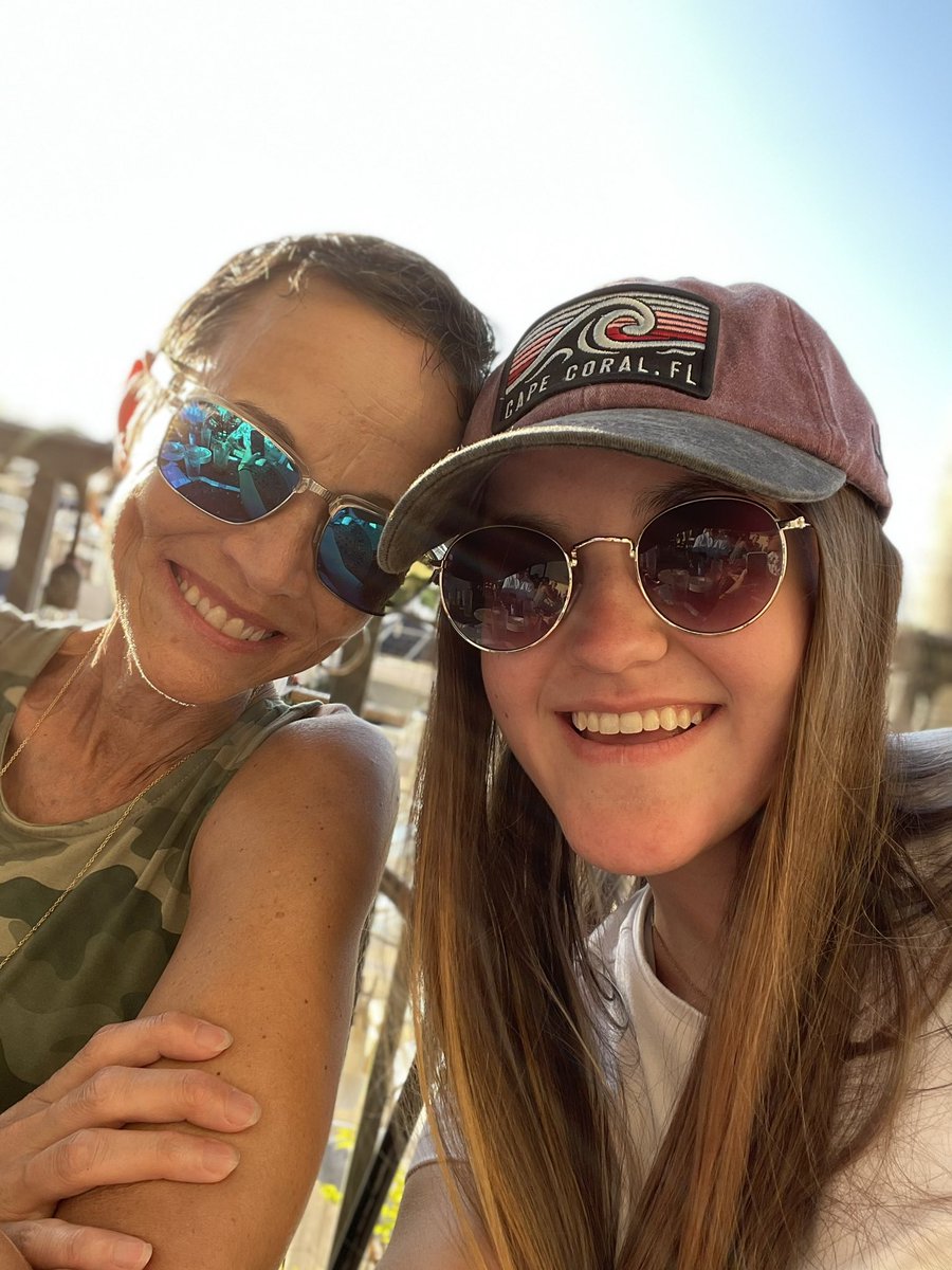 Mackenzie Weber tweet media