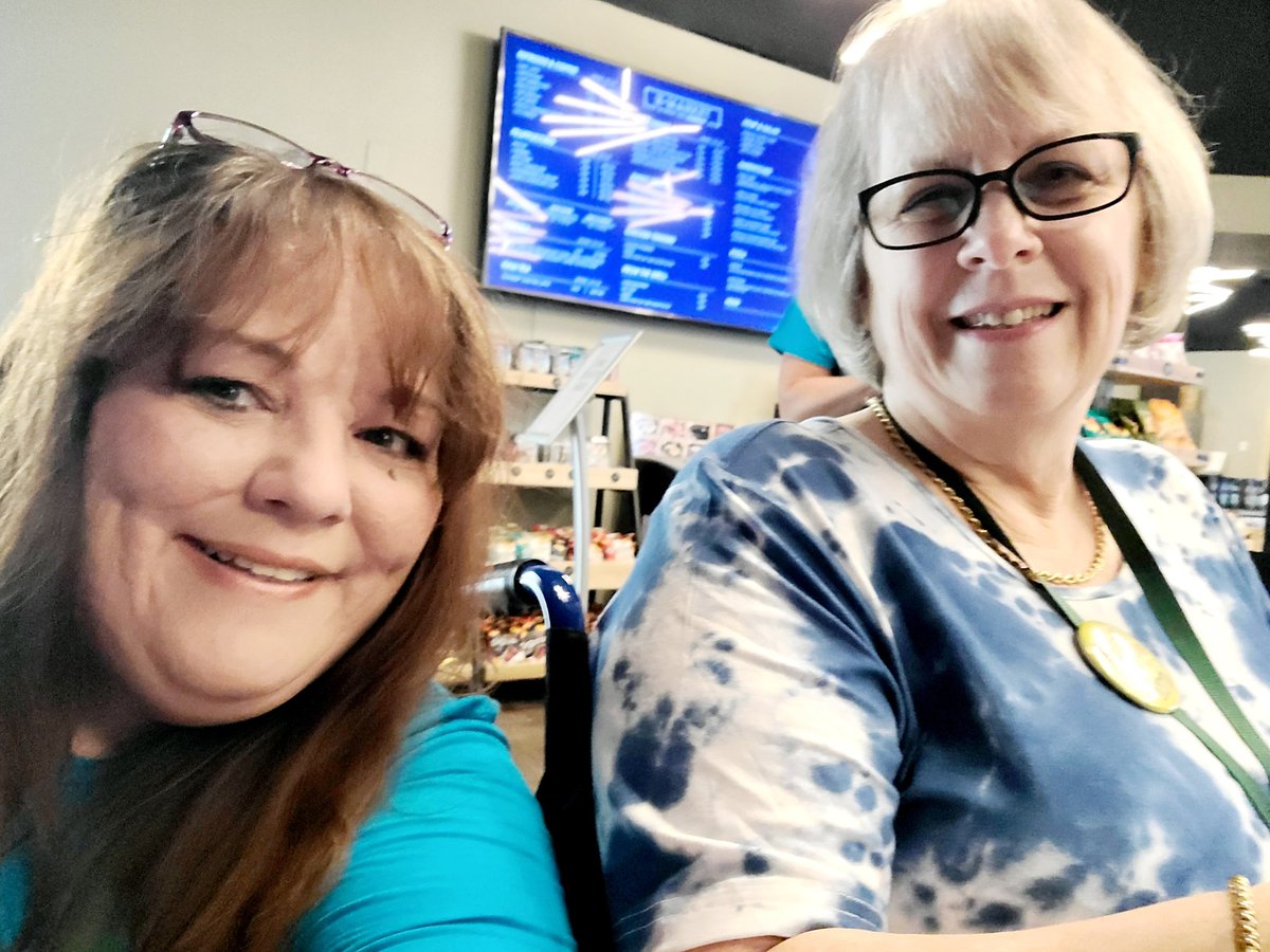 logans_heroes's tweet photo. #StrongerThanJA #JAMoms #FamilyReunion2022 #2022JAC https://t.co/RpYeTDOcls