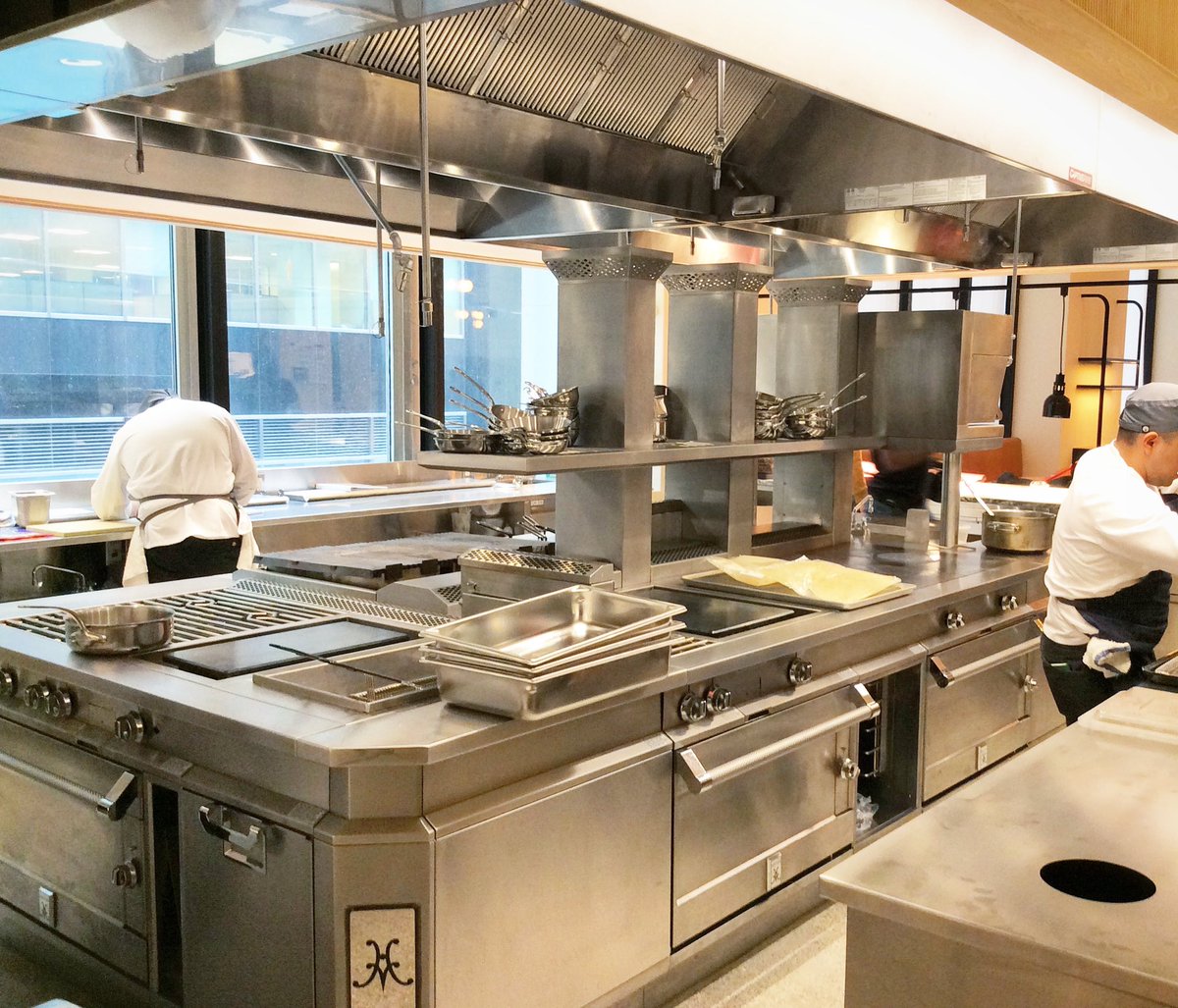 HestanTeam's tweet photo. Beautiful and powerful - take a closer look at Hestan. It’s all in the details. #chooseHestan #cookingsuite https://t.co/o5lghbuuRT