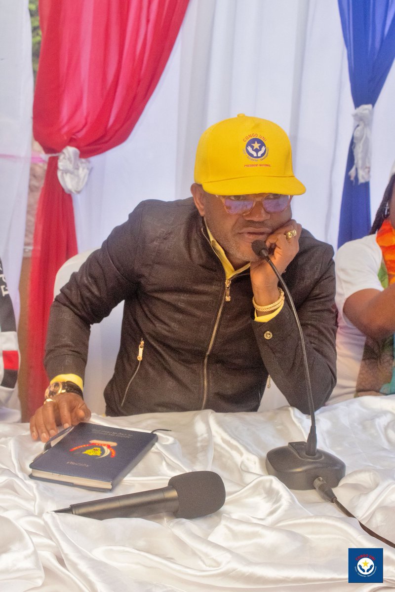 CongoUni5's tweet photo. Invité par le courant des Kazystes, le Président National de Congo Uni, Son Éminence Maître Kazy a animé une conférence-débat, ce samedi 16 juillet, à la paroisse Saint Alphonse de Matete, sur le thème : Le patriotisme et ses effets. 1/2
@kaziteriko
#CongoUni https://t.co/zcMbl4jJlv