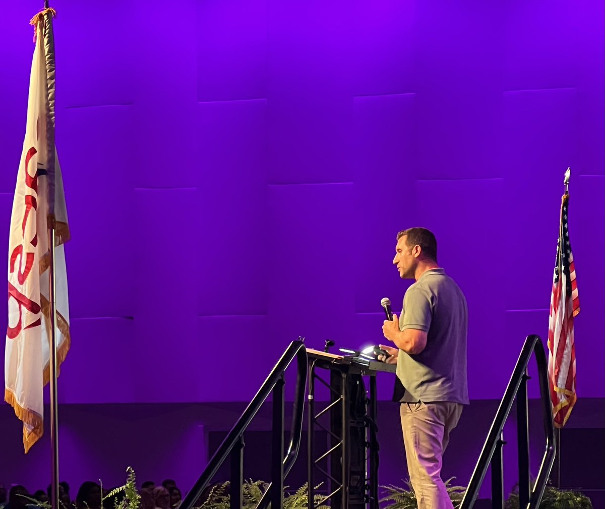 @JackieNAESP (@jackienaesp) on Twitter photo Thanks to <a href="/PlayLSI/">Landscape Structures</a> #naesppartner at #NAESP22 for your support! Mike Fingeroth w LSI bringing greetings today. Thanks to <a href="/PlayLSI/">Landscape Structures</a> #naesppartner at #NAESP22 for your support! Mike Fingeroth w LSI bringing greetings today.