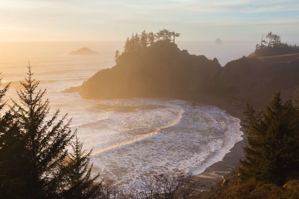 Golden sunsets on the Oregon coast