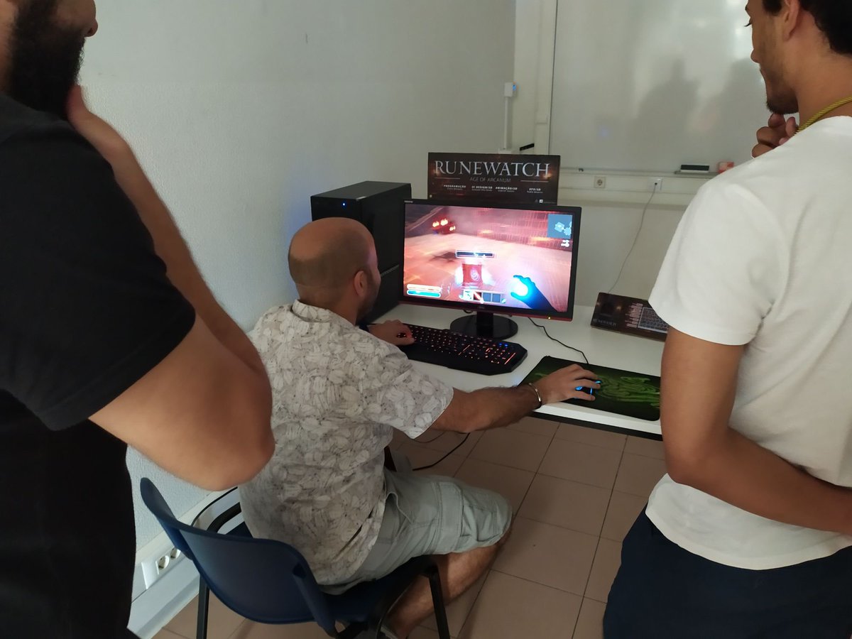 D4_Studios's tweet photo. Yesterday we had a blast @ULusofona's #OverAndOut where we had the pleasure of showcasing our project Runewatch and create new connections with people from the game dev industry. 
Even snatched a couple awards! 😄
To everyone in the organization team, thank you for the opportunit https://t.co/1zI8iGZbgl