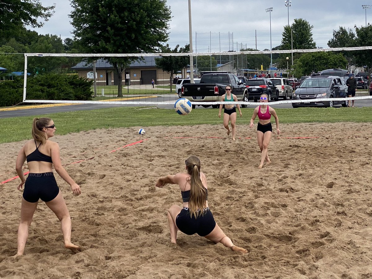 Onalaska Hilltoppers Volleyball tweet media