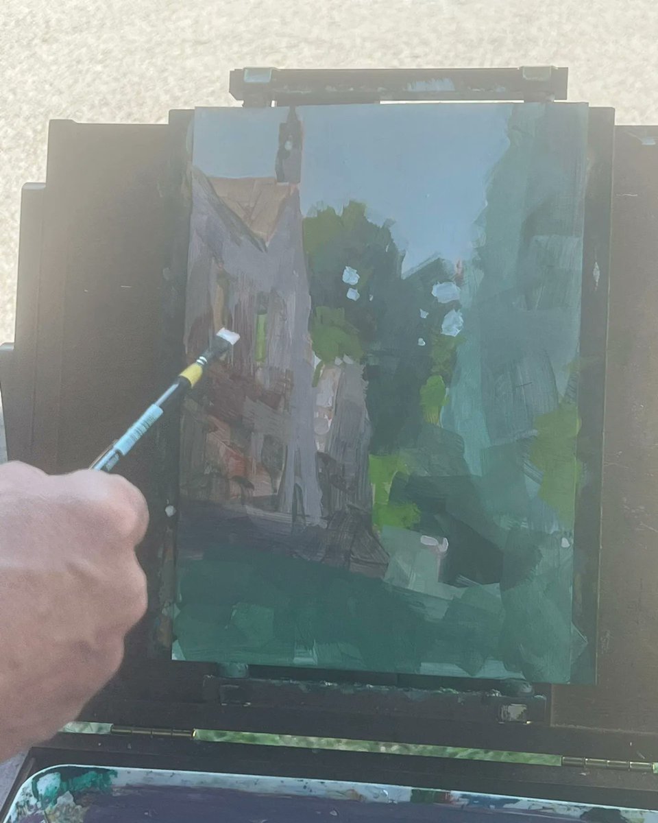 TalbotGreaves's tweet photo. Day 2 course with #AlphaPaintingHolidays. Began with an #acrylic demo at #StBriavels, looking at echoing #colour through a #design. Its a real delight to see the great work being produced by everyone. before we left, I paid homage to #RonRanson who is buried in the churchyard. https://t.co/rHpIRCW4ne