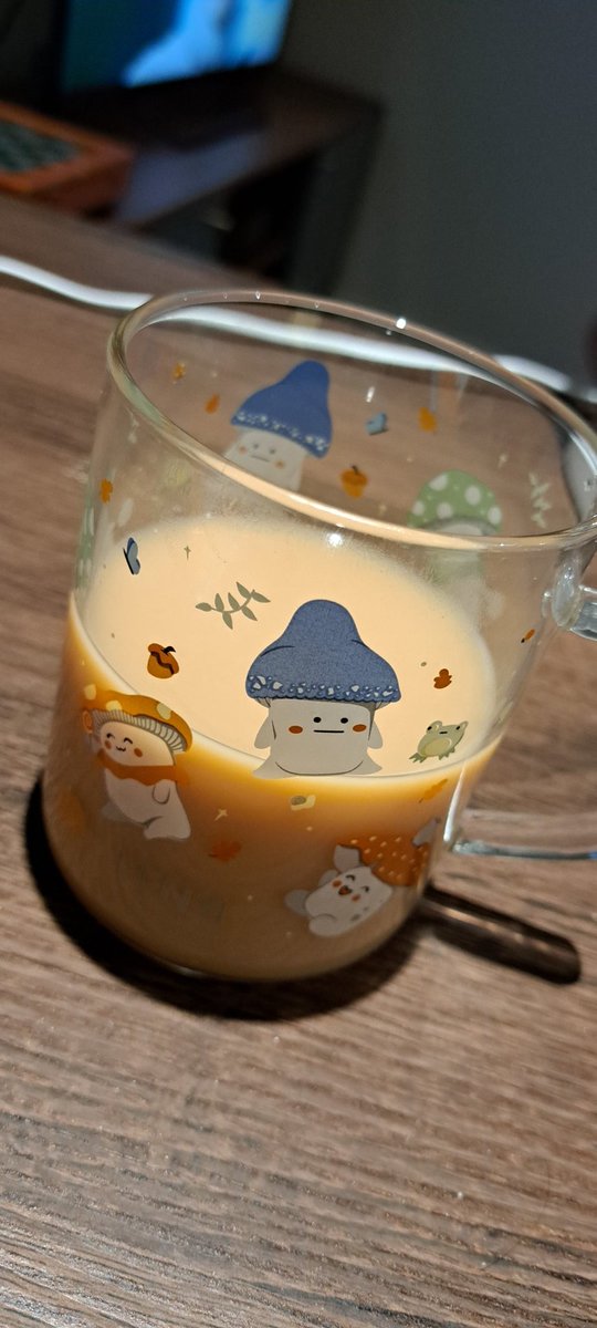 Can we all just appreciate the relatability of the mushroom in the middle 😅 for real I love this mug so much