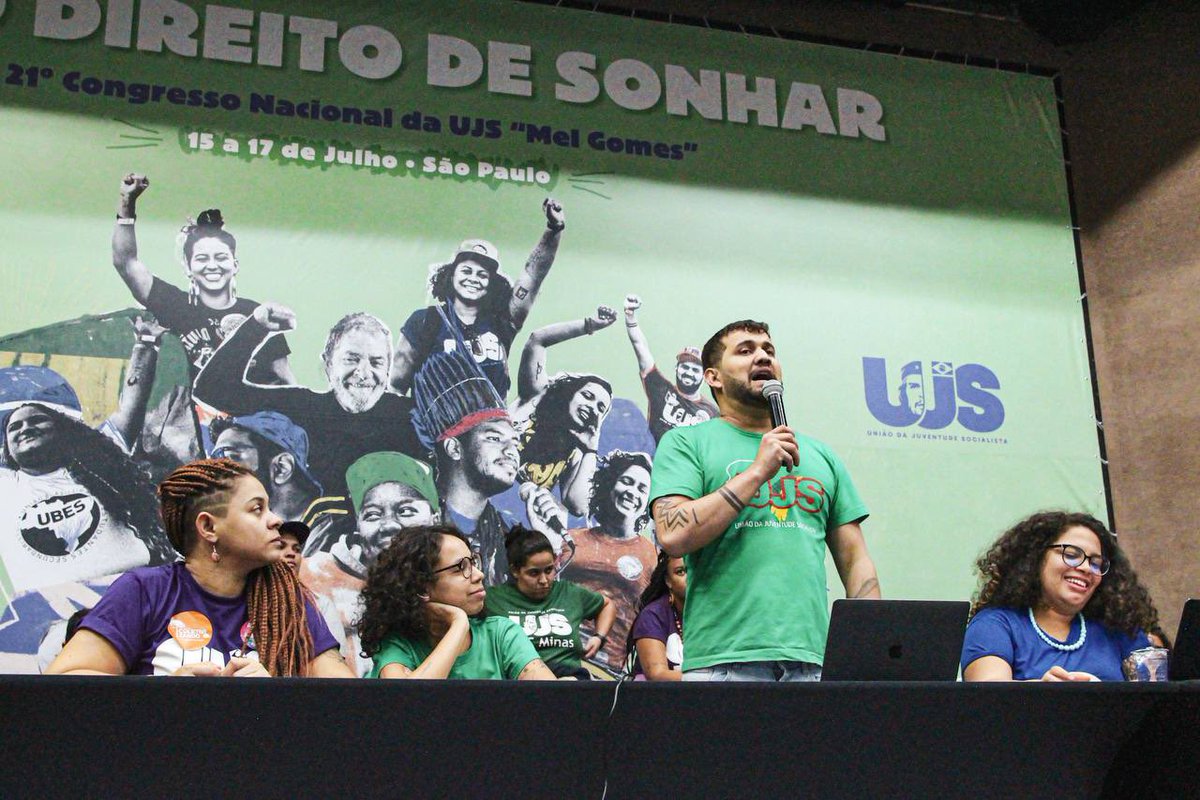 UJSBRASIL's tweet photo. Apresentação da nominata da nossa direção nacional que irá conduzir a UJS no Brasil nos próximos 2 anos.
#21ConUJS
Fotos: @isepitacio https://t.co/twnOKosXTl