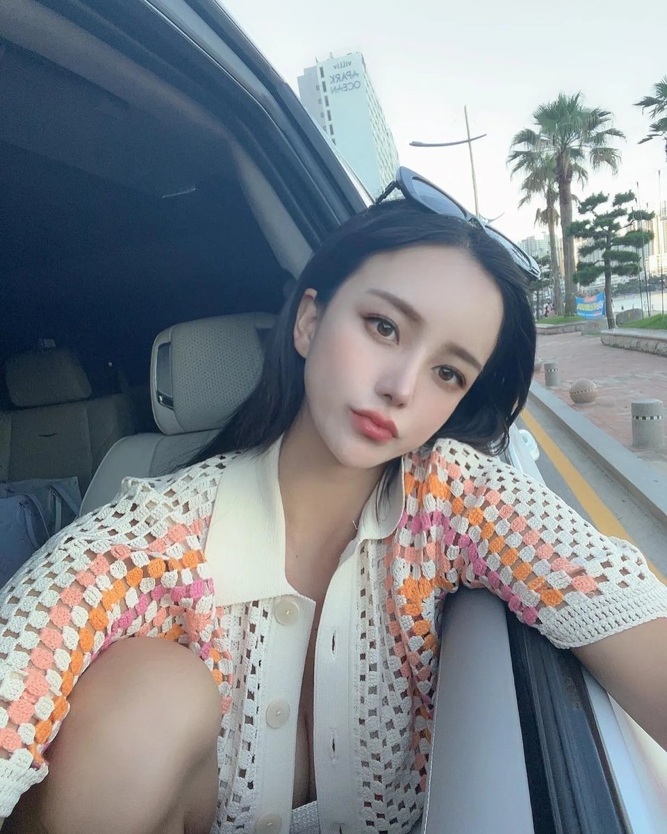 chen2258's tweet photo. I have a happy Saturday, how about you?😛😜
#Miami #Florida #Saturday #weekend #afternoon #afternoontea #femaledriver #sexygoddess #cryptocurrency #cryptomining https://t.co/J3QB2Zh5A1