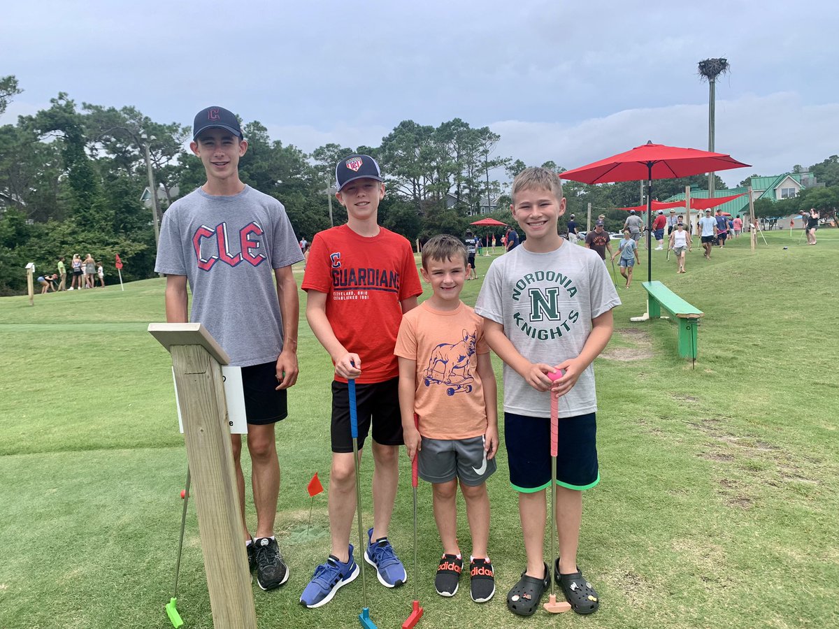 Vacation is always more fun with your cousins #OBX <a href="/MattAnderson289/">Matt Anderson</a>