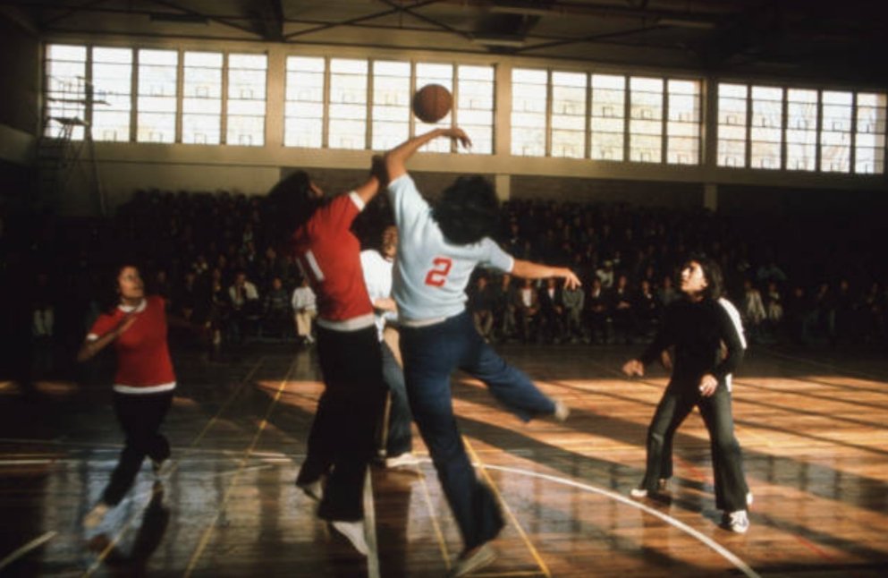 JSK53379169's tweet photo. High school girls basketball match in Kabul, Afghanistan, 1972.
By Laurence Brun. https://t.co/gm0QsjLYtj