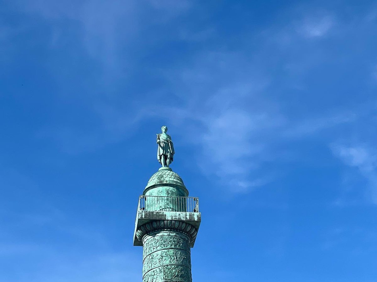 teatimeensamble's tweet photo. Place Vendôme 🇫🇷✨ https://t.co/8w4o3CyctD