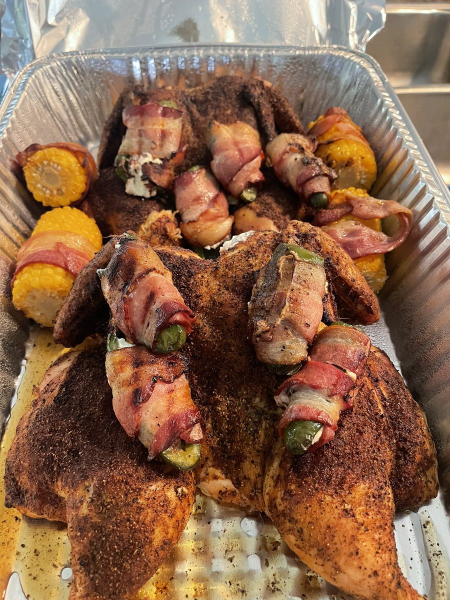 M4JSON's tweet photo. It’s been a minute but come over let’s throw down. #texasbbq https://t.co/hdxYreTMaw