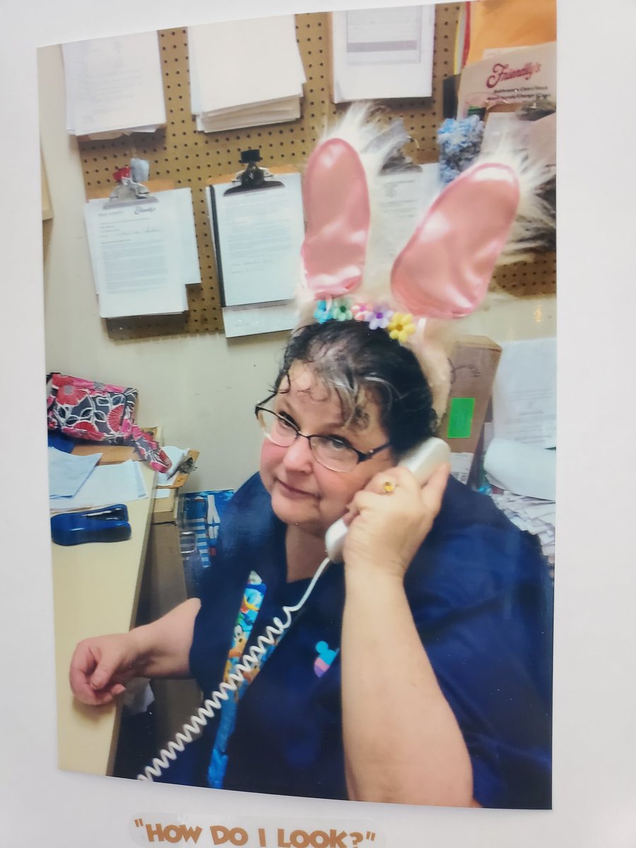 Nicole | Creative Writer 📚 tweet media