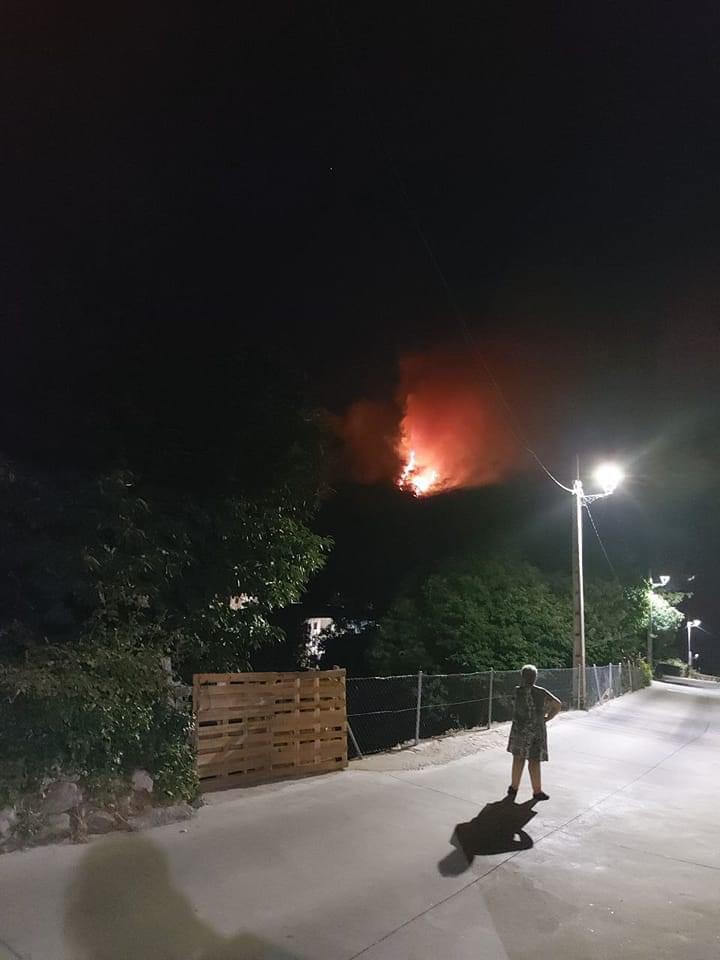 Batallont15's tweet photo. #Cáceres | Declarado un incendio forestal en la Garganta de los infiernos, en el Valle del Jerte. 
Usamos #IFJerte para centralizar información hasta concretar termino municipal al que afecta. https://t.co/DprfCJURzb