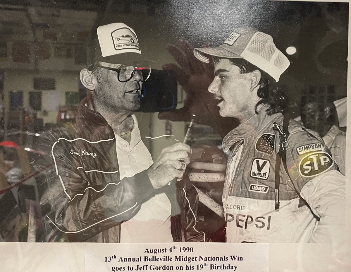 MilitaryTravel2's tweet image. I know @JeffGordonWeb is short but I wouldn’t call him a Midget. #jeffgordon @NASCAR @ClintBowyer #nascar #midgetracing #racing