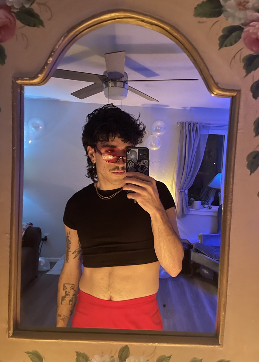 bbgrayb's tweet photo. 👹👼🏻 https://t.co/FjRHapFb9T