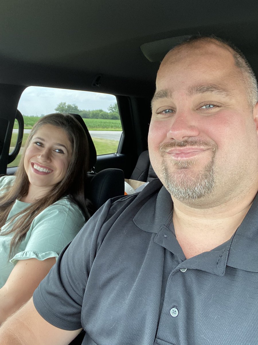 Pondizzle43's tweet photo. Recreating my wife and my first date ! Same Resturant and a comedy show. Going to see @Joe_Gatto  and doing the meet and greet. Can’t wait https://t.co/jwnJ4yT8fb