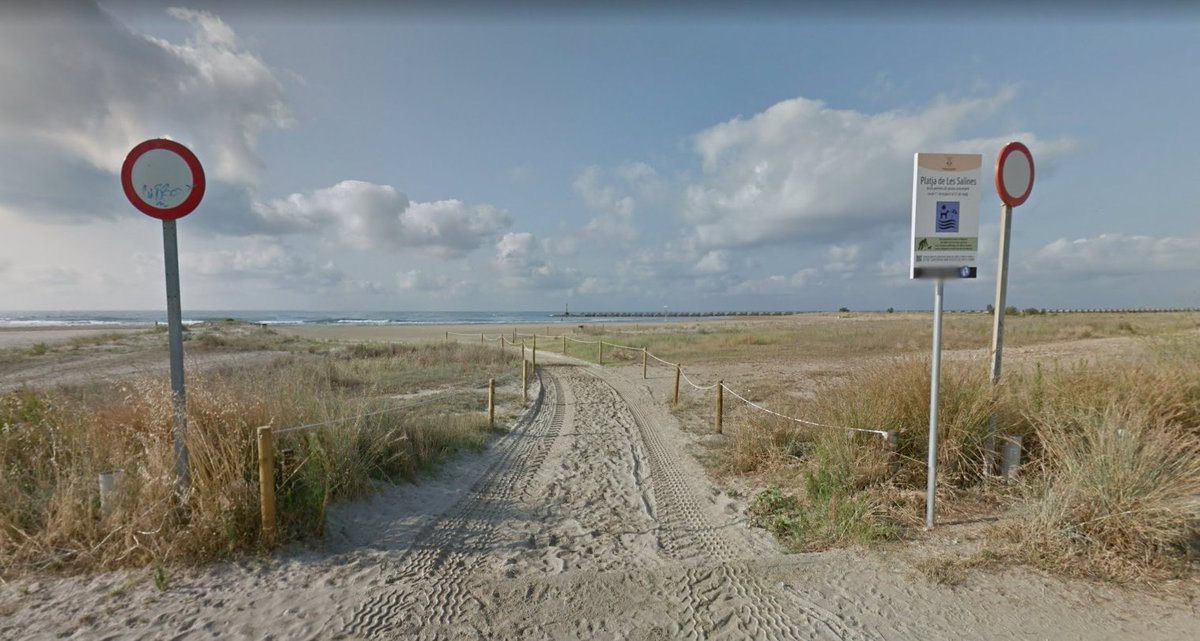 3CatInfo's tweet photo. Mor un banyista atropellat per una barca a la platja de les Salines de Cubelles 
https://t.co/JertMANUVa https://t.co/PcKm9E9ePy