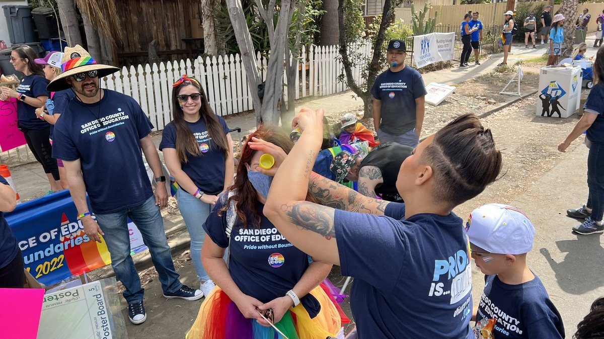 terrenceloftus's tweet image. What a joy to celebrate our #LGBTQIA community here in San Diego at the @SanDiegoPride parade! So happy to be a part of @SanDiegoCOE’s first formal parade contingent who marched in support of our students across the county.

❤️🧡💛💚💙💜🤎🖤🤍 #SDpride