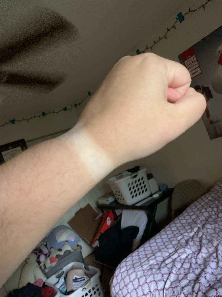 Lemonjello99's tweet photo. 💖 watch wearer who works outside in florida check https://t.co/7xQVclXbup