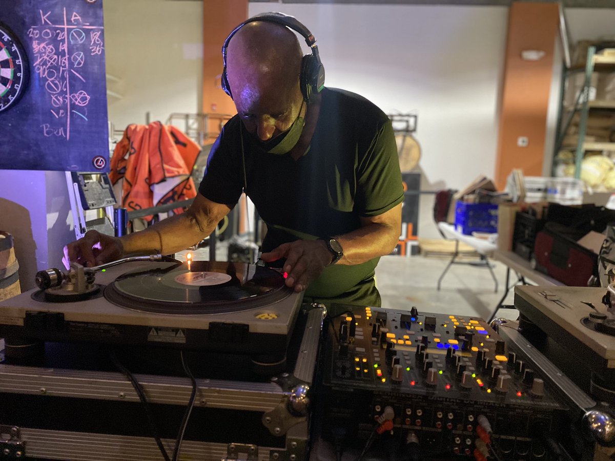 KORTEZTHEARTIST's tweet photo. @TonyHumphries came to Gatheringoftribes @FourCityBrewing during our 2nd Thursday Session! @djadamcruz and I are privileged & honored he came thru!
.
@ducemartinez is Aug 11th. All vinyl sets! Every 2nd Thursday!!
#gatheringoftribes
#Djculture #vinyldj https://t.co/8q3qFSvAXi