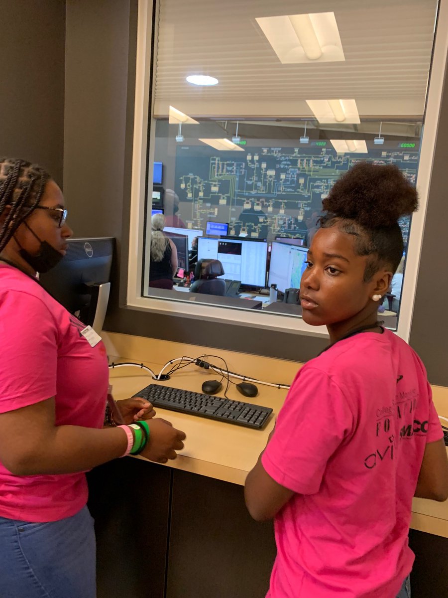CSMHawks's tweet photo. Thank you to our Engineer Like a Girl participants and to everyone that contributed!
#CSMHawks #CSMStudents #ELAG https://t.co/ORjHAYnVi0