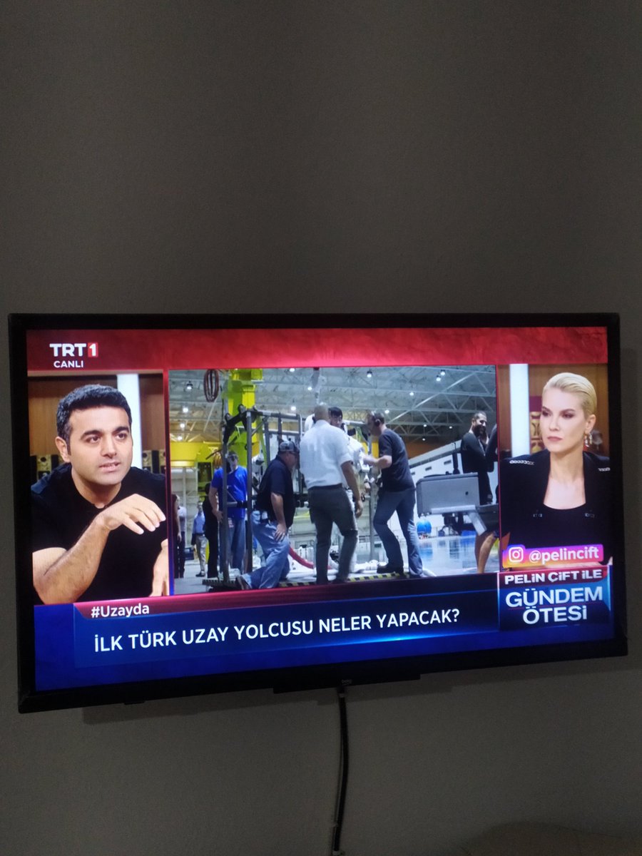 hulyaesersulu (@hulyaeser2912) on Twitter photo Astronomi alanında bilgi almak isteyenler ; Astronomi, Uzay konusunu erbabindan dinlemeniz gerek, <a href="/astronomTurk/">Selçuk Topal, PhD</a> <a href="/ciftpelin/">Pelin Çift</a> <a href="/GundemOtesi/">Gündem Ötesi</a> #astronmy Astronomi alanında bilgi almak isteyenler ; Astronomi, Uzay konusunu erbabindan dinlemeniz gerek, <a href="/astronomTurk/">Selçuk Topal, PhD</a> <a href="/ciftpelin/">Pelin Çift</a> <a href="/GundemOtesi/">Gündem Ötesi</a> #astronmy