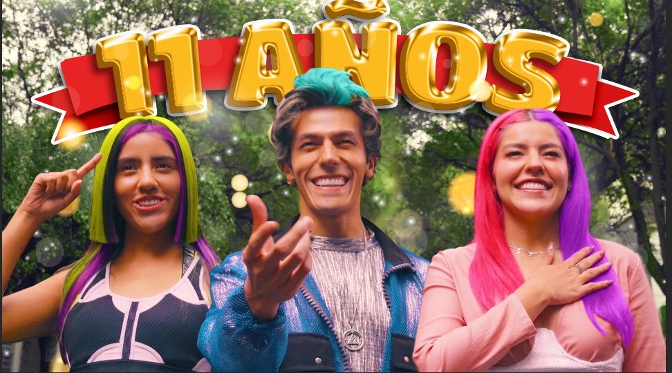 PlaticaPolinesi's tweet photo. Este #DIP lo celebramos así: 
Gracias por estos 11 años.
#DiaInternacionalPolinesio 
Fin de la #DecadaPolinesia https://t.co/Hh9e0tqFAo