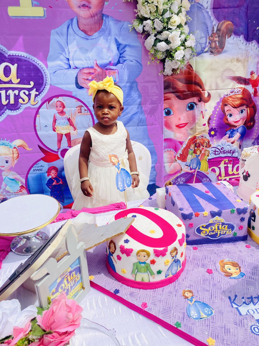 Pelumi_Mohdope's tweet photo. My Baby rocked her Birthday today.....
#LoraAt1...
#BigLora https://t.co/QsgWKxCkSH