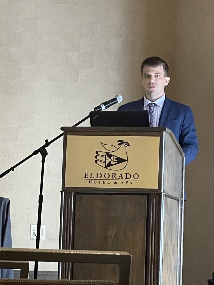 Amos_Zimmermann's tweet photo. I was fortunate to have the opportunity to share UNM’s experiences with axillary and subclavian artery injuries at the Rocky Mountain Vascular Society Annual Meeting. Thanks to Dr. Guliani, Dr. Rana, and Dr. Clark for your support! https://t.co/yjDPL2v5TD