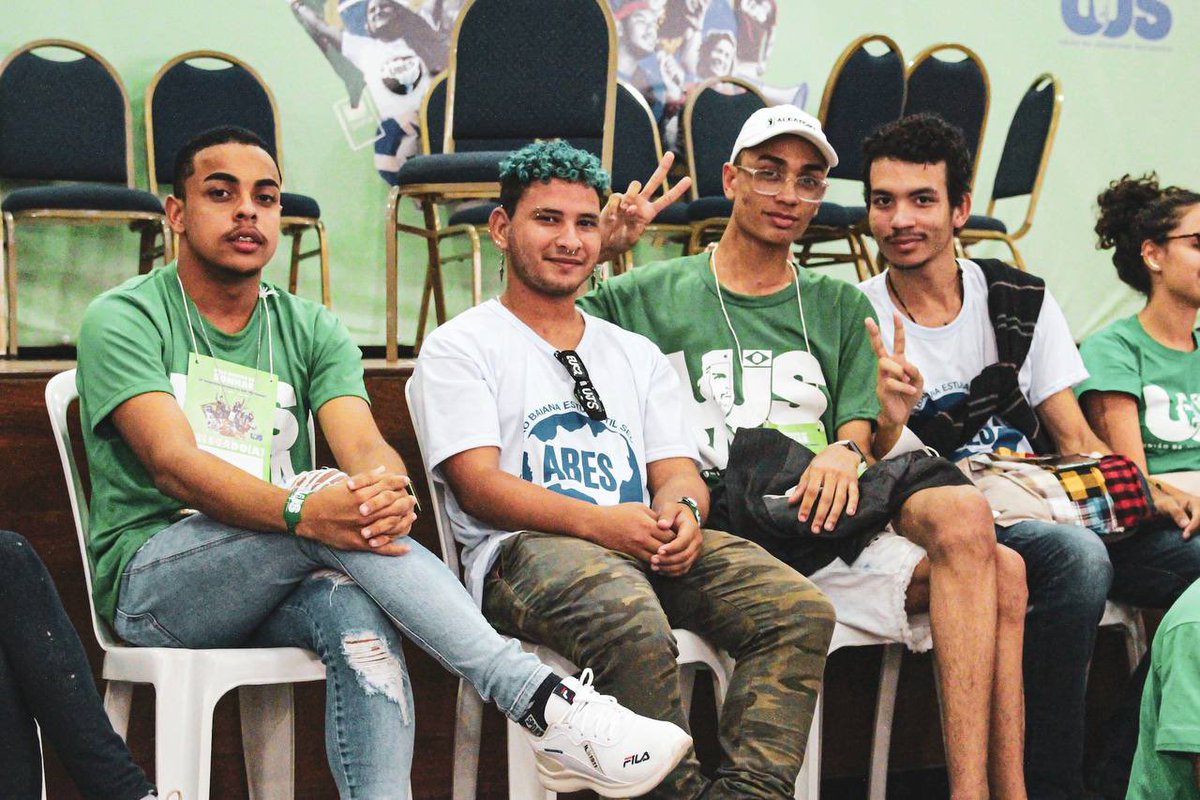 UJSBRASIL's tweet photo. O grupo de discussão sobe do movimento secundarista da UJS bombou!
Jovens do Brasil todo discutindo a atuação da nossa juventude no movimento secundarista e debatendo as pautas que nos nortearão.
#21ConUJS https://t.co/TCLcvvO4T4