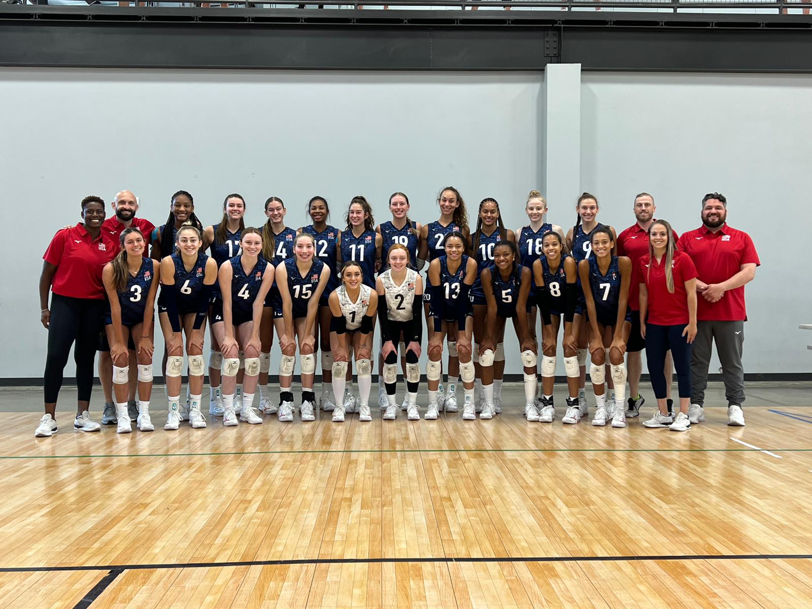 Mizuno Volleyball USA mizunovolleyusa X