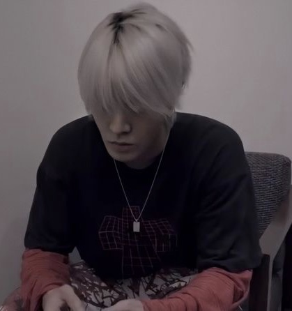 hourly yuta tweet media