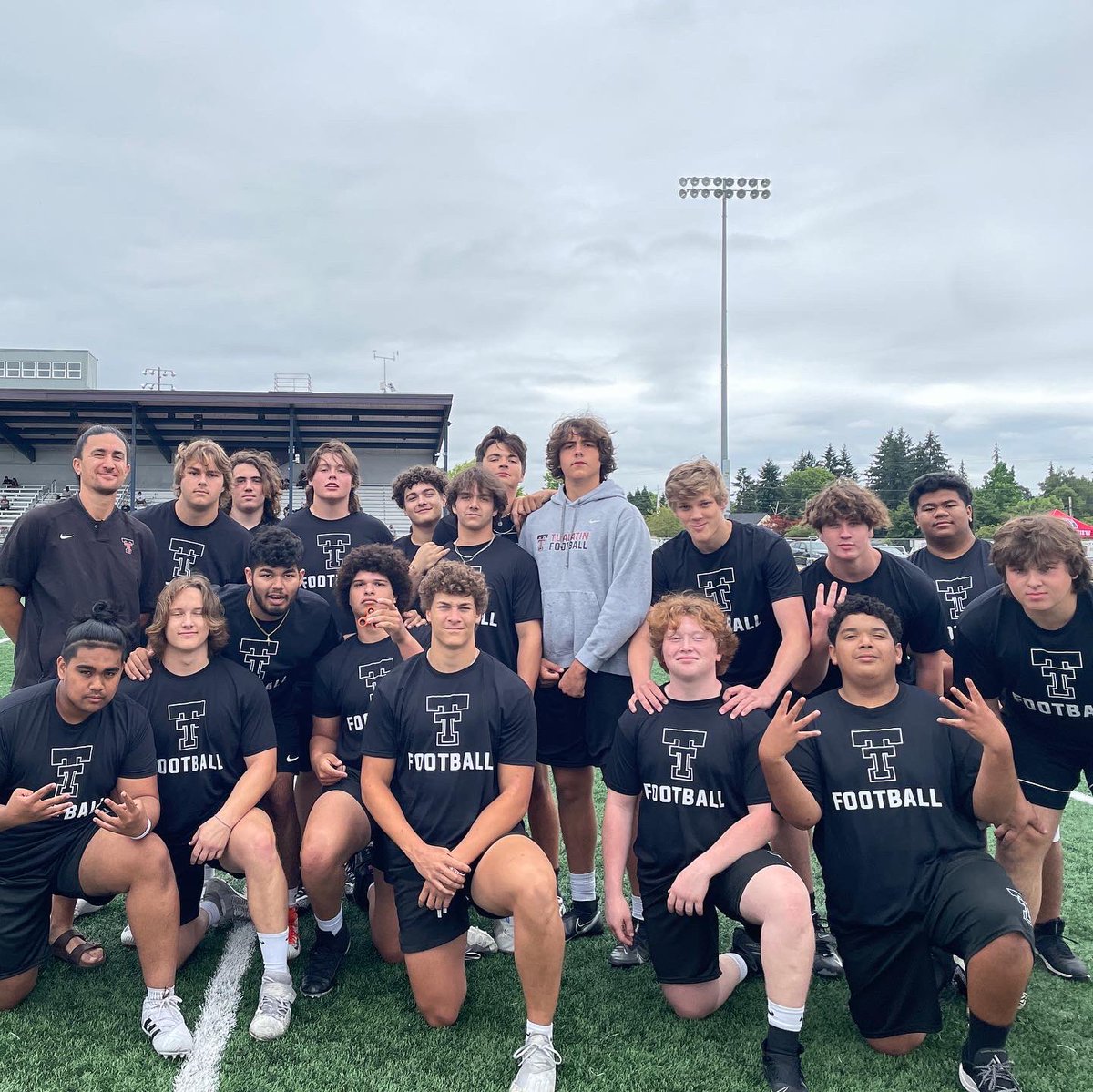 Wolves take 🥈 at the <a href="/Metro_Challenge/">Metro Line Challenge</a>!

<a href="/GriffithBodan/">Bodan Griffith</a> 🥇 Champion Lightweight
<a href="/WillWilson34/">Will Wilson</a> 🥈 2nd place Heavyweight

Saw some major growth out there today, physically and mentally! 

#WeAreTualatin