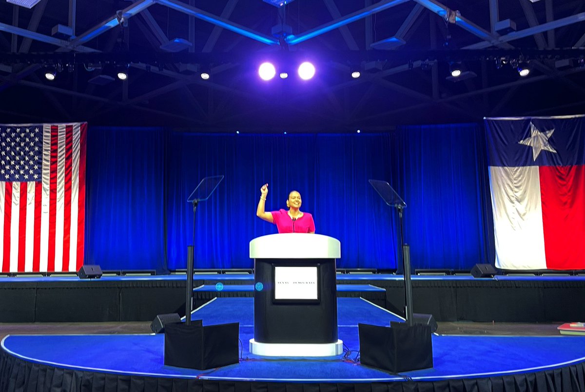 My name is Michelle Vallejo, and it is the honor of a lifetime to have the chance to keep fighting for our home in Congress.

Juntos, we are going to empower Latino voters in South Texas and bring our families, friends and vecinos out to the polls and defend our home. 

#TxDems22