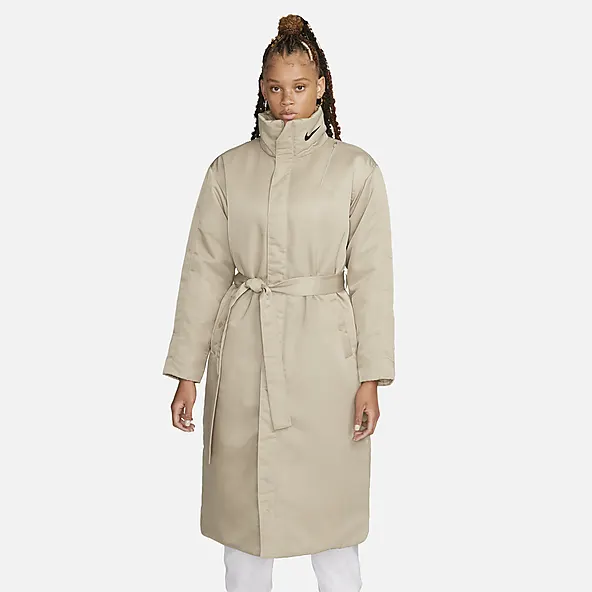 14Ezay's tweet photo. its 500000000 degrees in the uk whos getting this doctor who coat https://t.co/t8ZM2cDBzi
