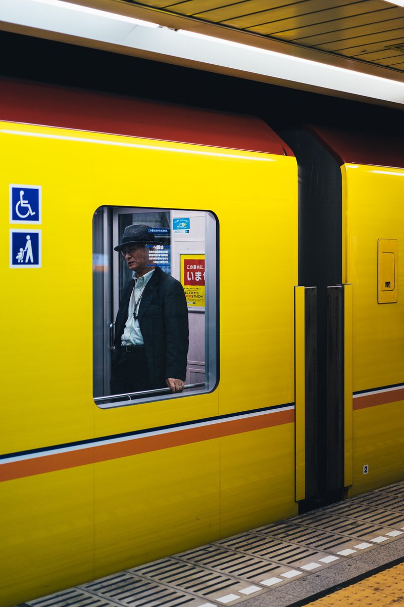 yskkmt2_'s tweet photo. Ginza line #streetphotography #tokyo #ginzaline https://t.co/BXp7RYvz0M